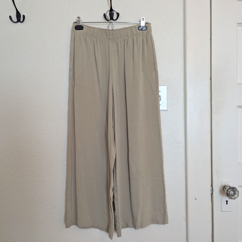 H&M Loose Flowy Sage Culottes